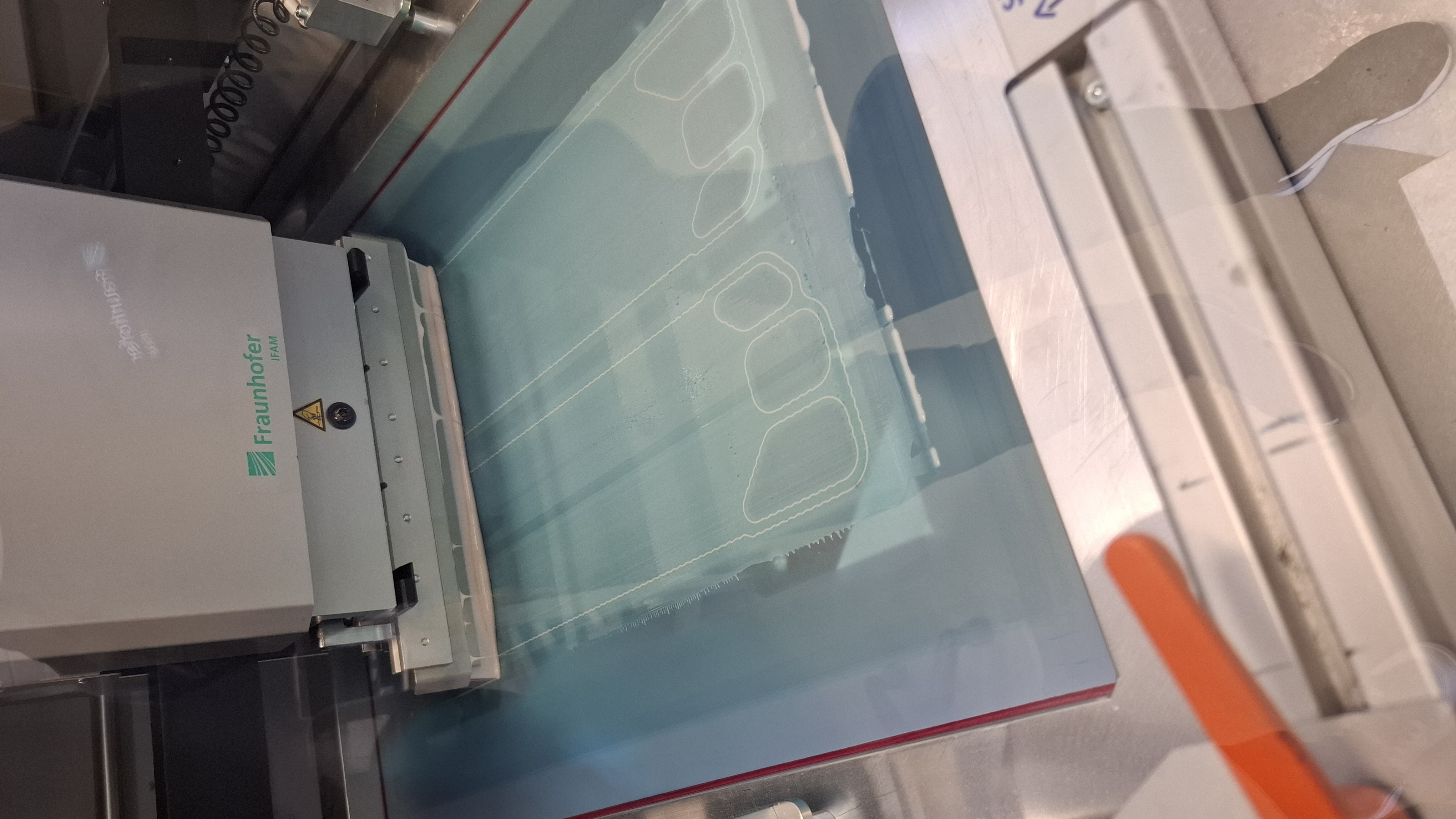Automatisierter Dichtstoffauftrag